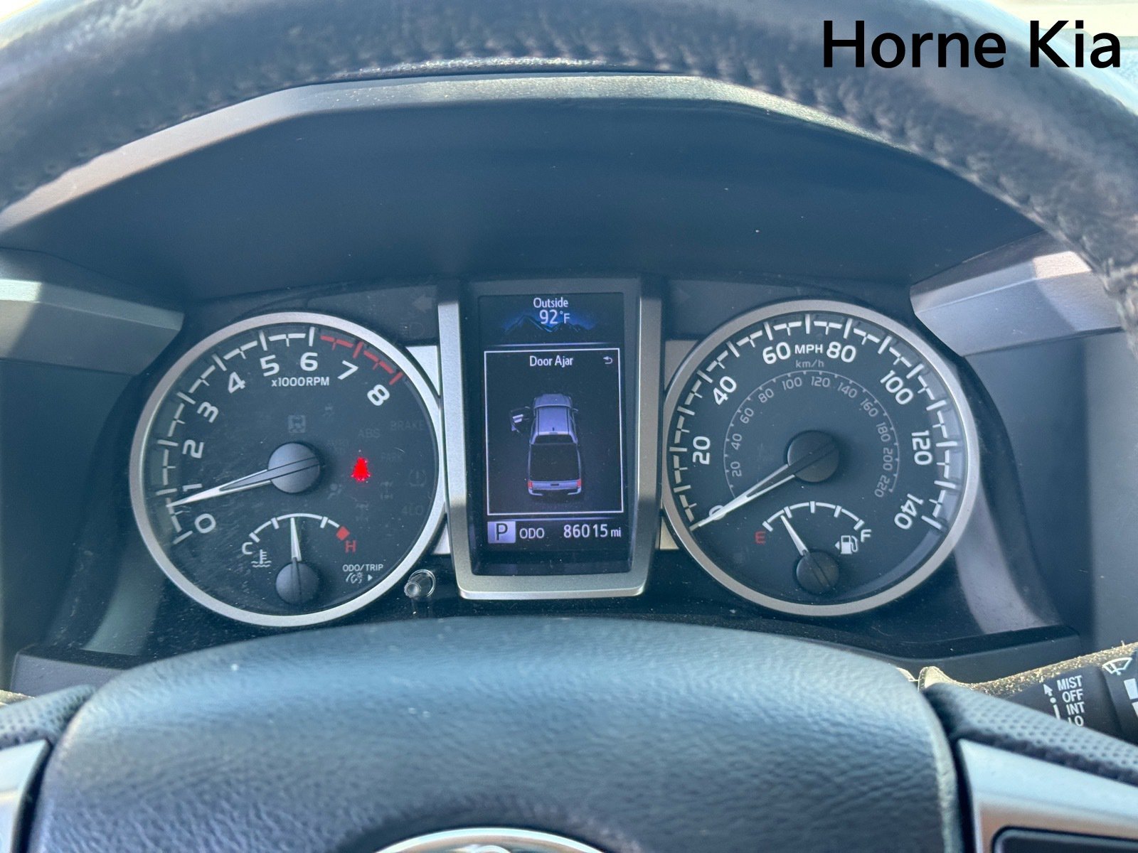 Used 2020 Toyota Tacoma SR5 RWD image 17
