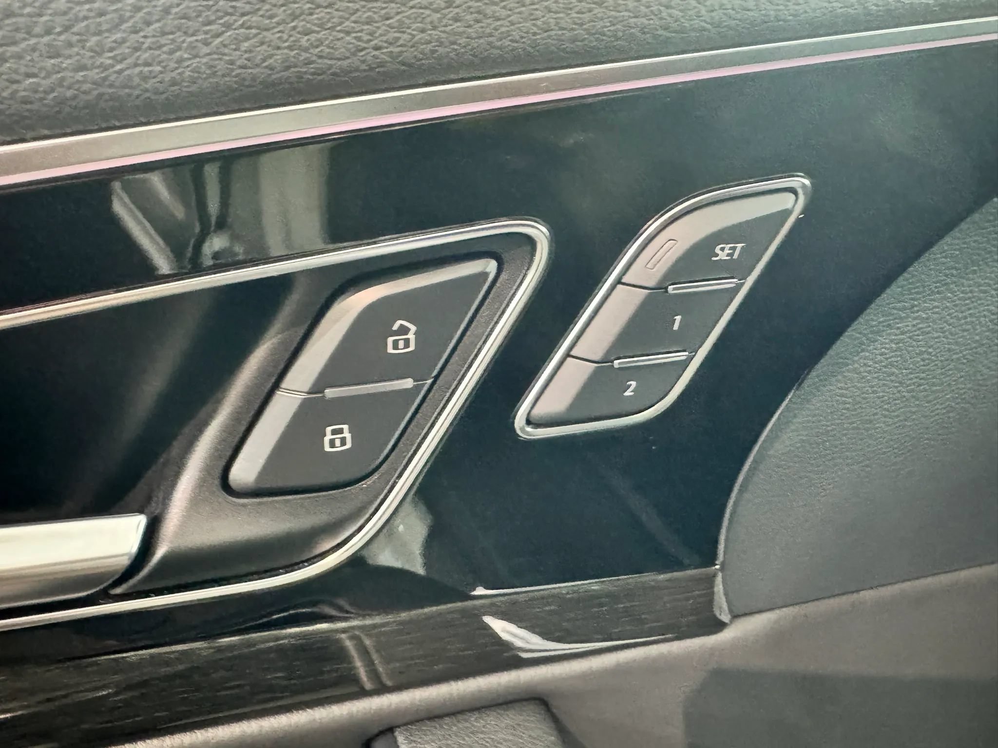 Used 2017 Audi Q7 3.0T Prestige AWD/4WD image 24