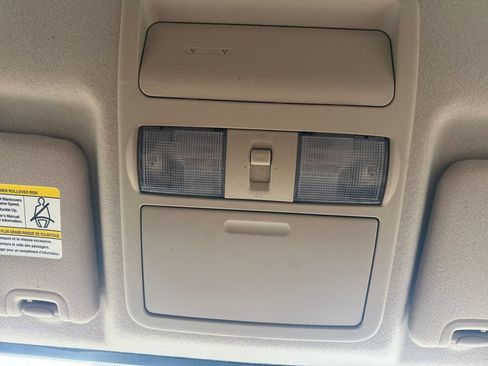 Used 2018 Nissan Frontier SV RWD image 22