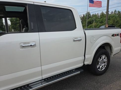 Used 2015 Ford F150 Lariat w/ Equipment Group 502A Luxury AWD/4WD image 44
