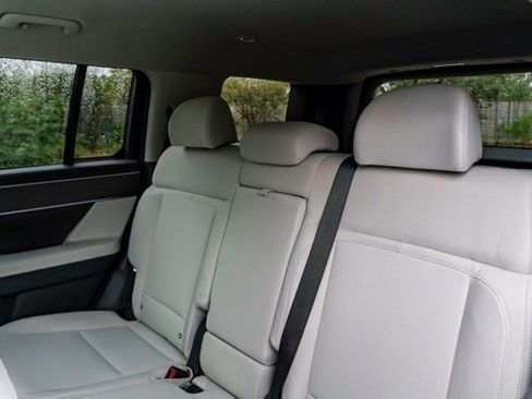 New 2026 Hyundai Santa Fe SE image 19