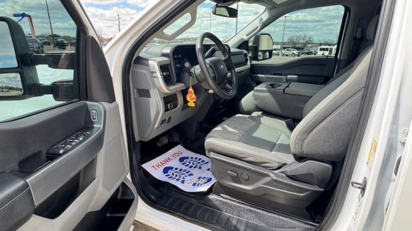 Used 2023 Ford F350 XLT w/ FX4 Off-Road Package AWD/4WD image 13