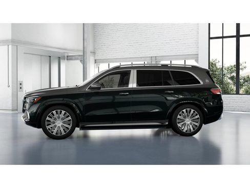 Used 2024 Mercedes-Benz Maybach GLS 600 4MATIC image 35