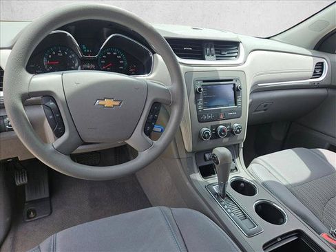 Used 2016 Chevrolet Traverse LS FWD image 18