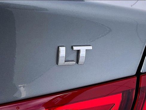 Used 2025 Chevrolet Malibu LT image 8