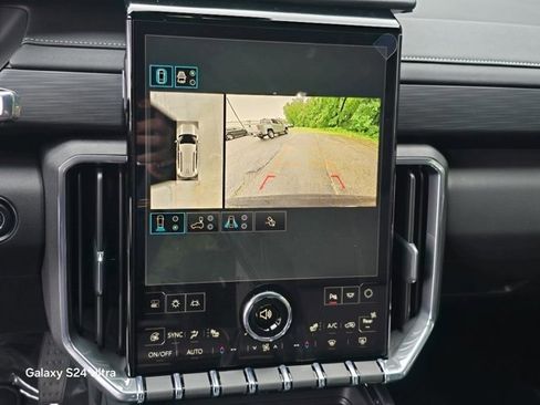 New 2025 GMC Acadia Elevation w/ Elevation Premium Package image 24