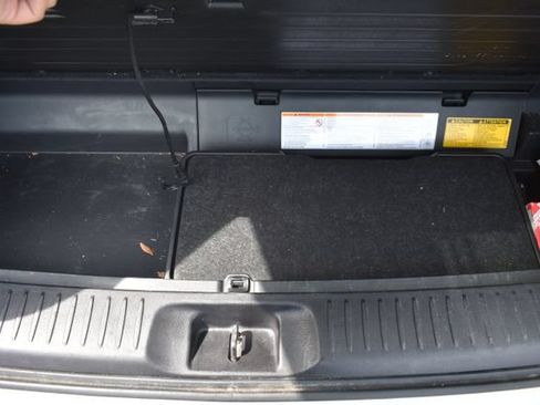 Used 2015 Toyota Highlander XLE AWD/4WD image 40