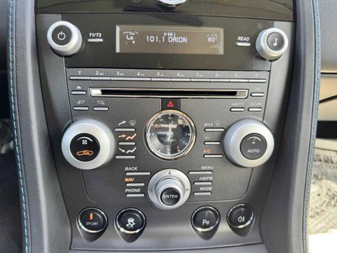 Used 2011 Aston Martin V12 Vantage Coupe image 38