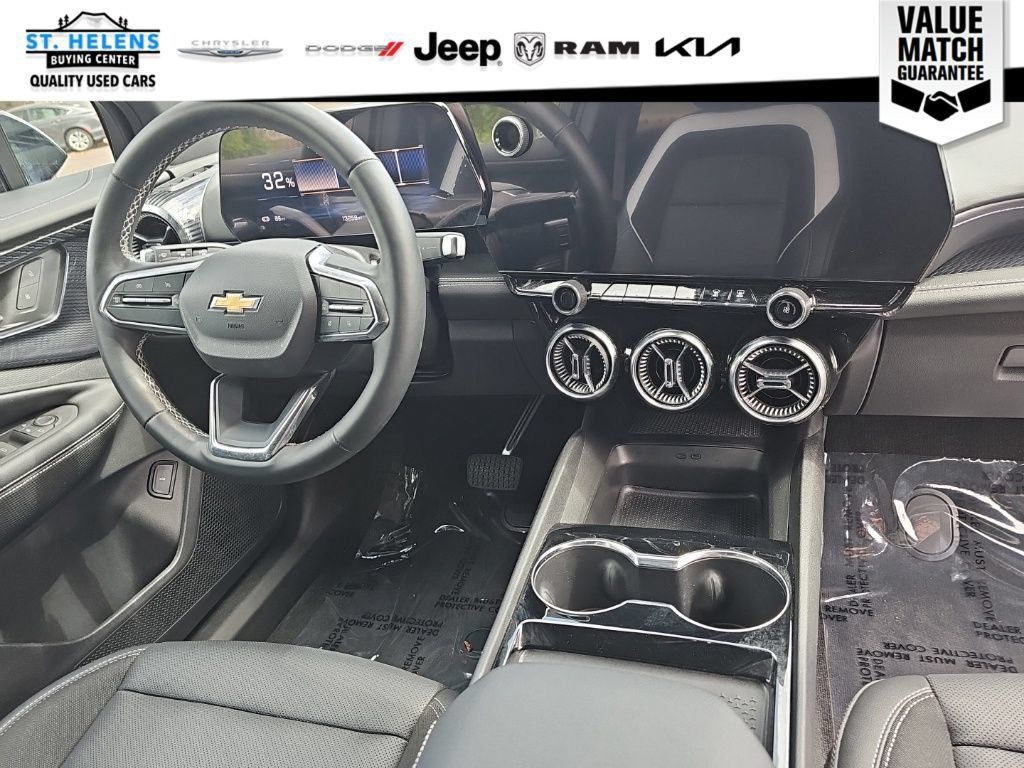 Used 2024 Chevrolet Blazer EV LT AWD/4WD image 29