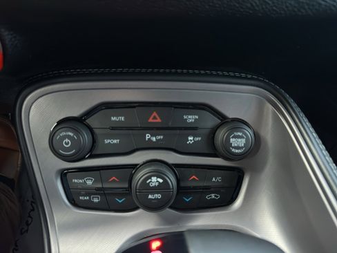 Used 2023 Dodge Challenger R/T w/ Blacktop Package image 16