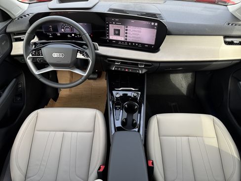 New 2026 Audi Q3 quattro 2.0T AWD/4WD image 11