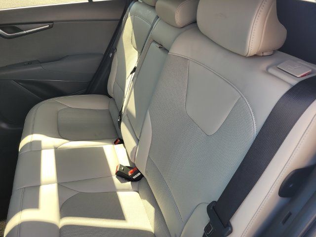 Used 2024 Kia Niro EX Touring FWD image 13