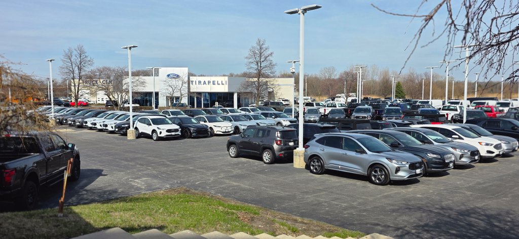 Used 2025 Ford Explorer ST-Line w/ ST-Line Street Pack AWD/4WD image 4