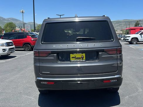 Used 2023 Jeep Wagoneer 4WD w/ Convenience Group I image 6