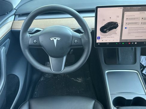 Used 2023 Tesla Model Y Long Range AWD/4WD image 14