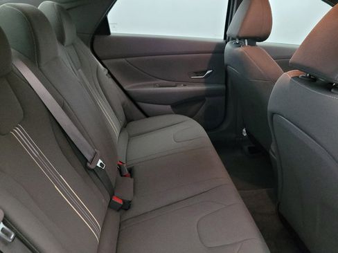 Used 2023 Hyundai Elantra Blue FWD image 19