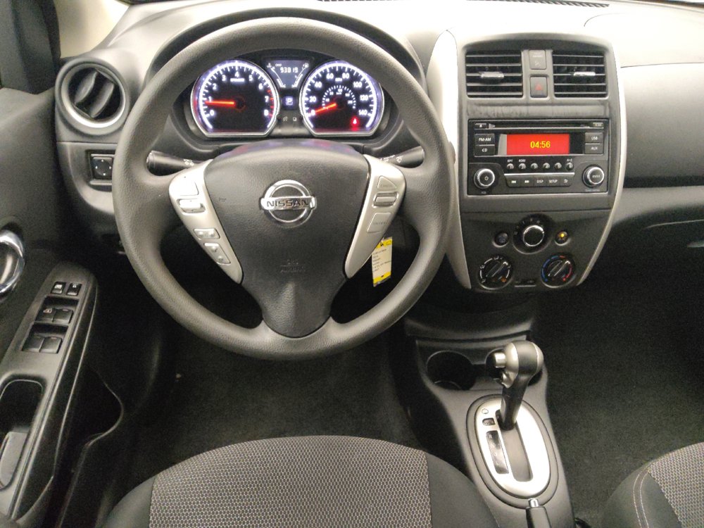 Used 2015 Nissan Versa SV FWD image 22