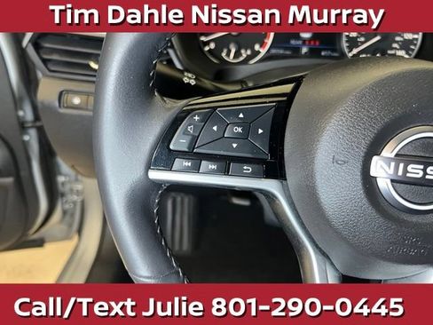 Used 2023 Nissan Altima 2.5 SV w/ SV Premium Package AWD/4WD image 25