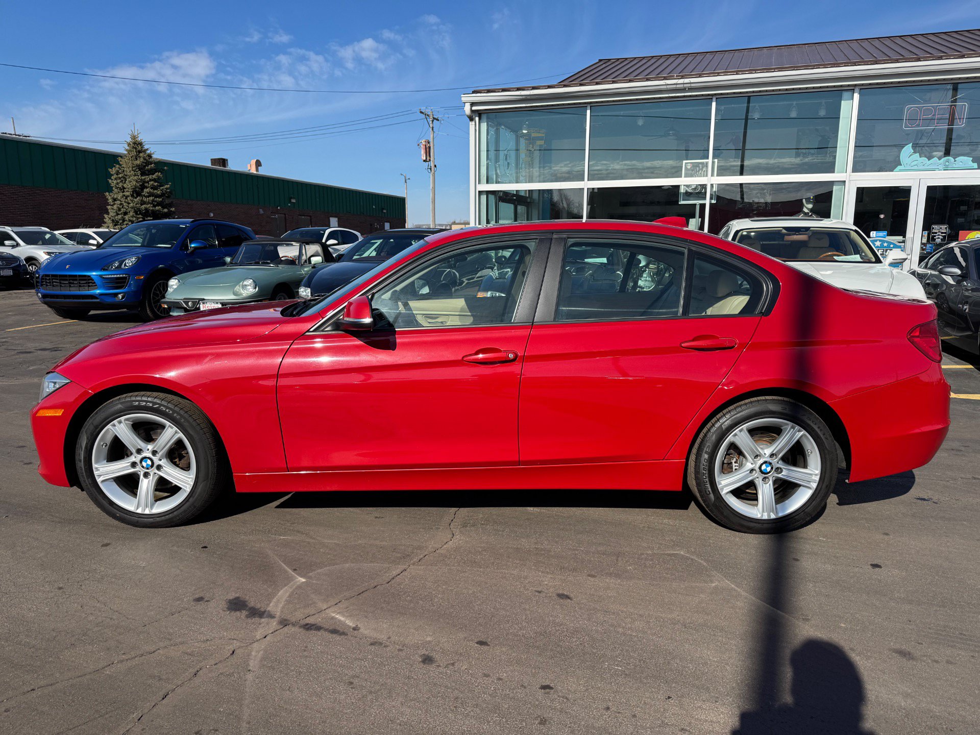 Used 2013 BMW 328i xDrive Sedan AWD/4WD image 6
