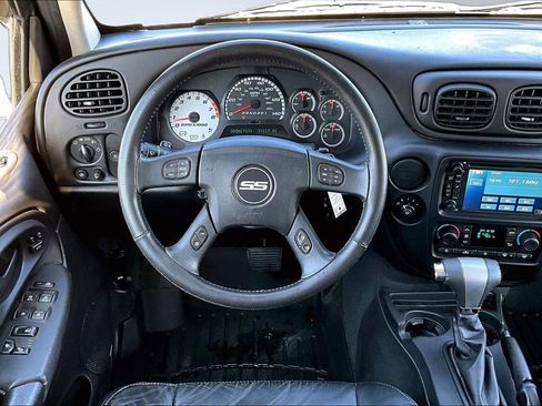 Used 2008 Chevrolet TrailBlazer SS w/ Sun And 6-Disc Cd Package image 5