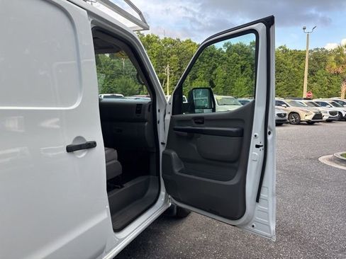 Used 2021 Nissan NV 2500 SV RWD image 24