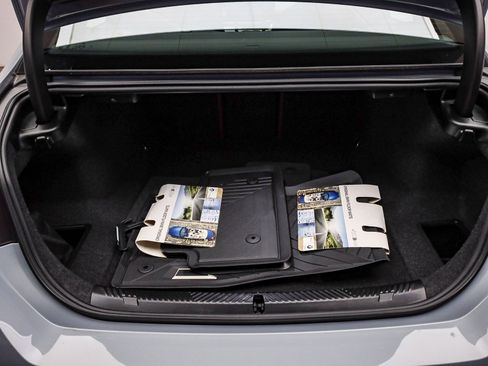 Certified 2025 BMW i5 eDrive40i w/ M Sport Package image 27