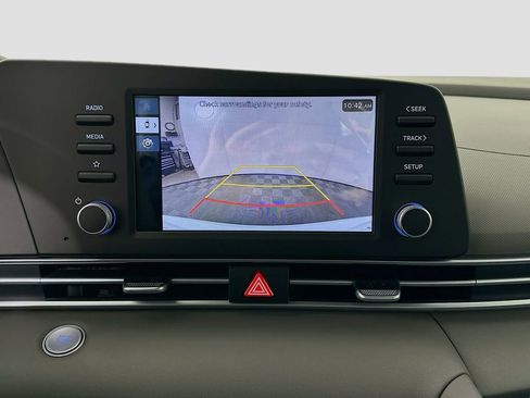 New 2025 Hyundai Elantra Sport image 12