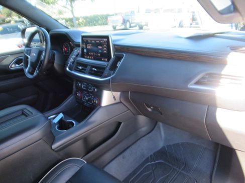 Used 2021 Chevrolet Tahoe Premier image 10