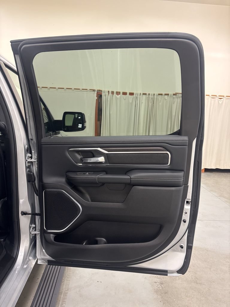 New 2026 RAM 1500 Laramie w/ Laramie Preferred Package AWD/4WD image 22