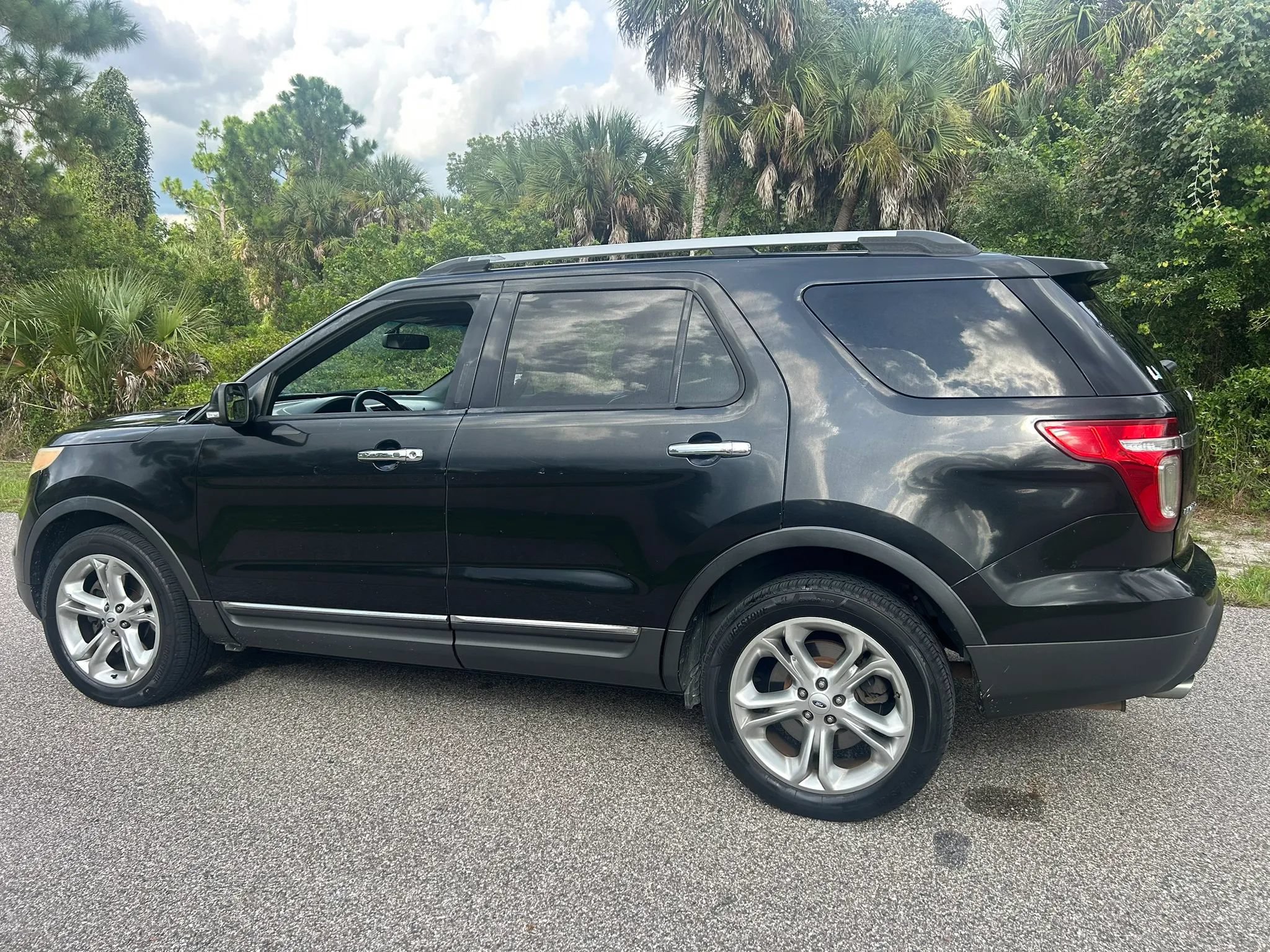 Used 2014 Ford Explorer Limited AWD/4WD image 14