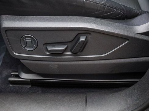 Certified 2025 Audi Q5 Premium Plus w/ Premium Plus image 22