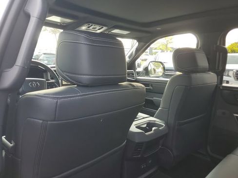Used 2026 Toyota Tundra Limited AWD/4WD image 10