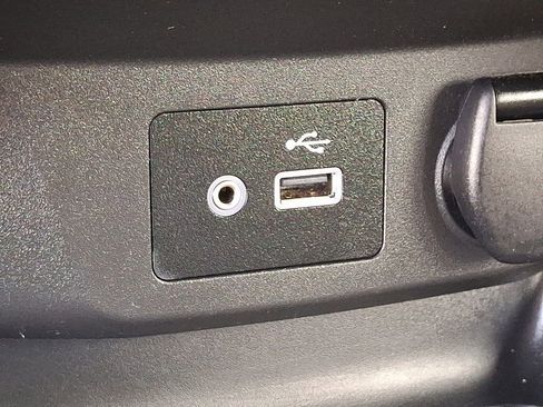 Used 2019 Nissan Rogue Sport SV image 23