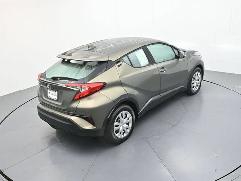 Used 2021 Toyota C-HR LE FWD image 29