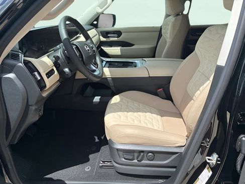 New 2025 Nissan Armada Platinum w/ Convenience Package RWD image 8