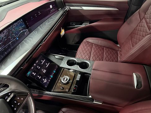 Used 2026 Cadillac Escalade Sport w/ Touring Package AWD/4WD image 45