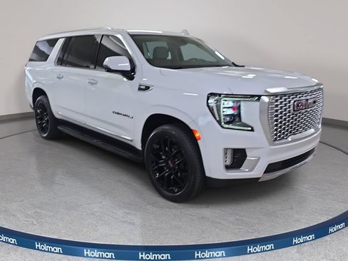Used 2024 GMC Yukon XL Denali w/ Max Trailering Package RWD image 4