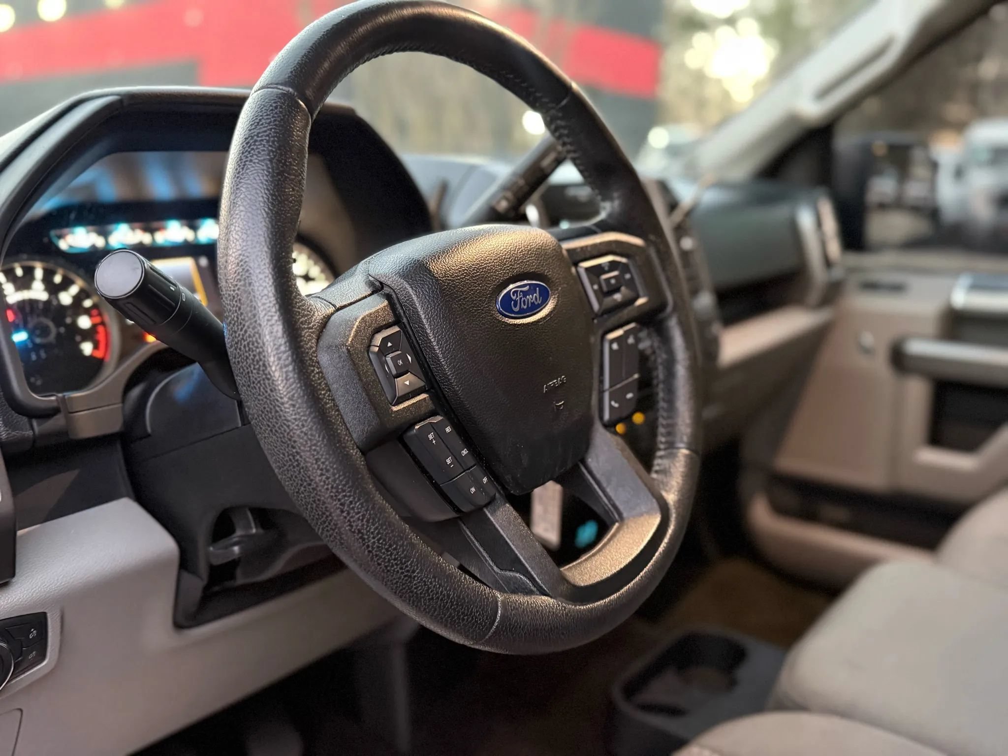 Used 2016 Ford F150 XLT w/ Equipment Group 302A Luxury RWD image 17