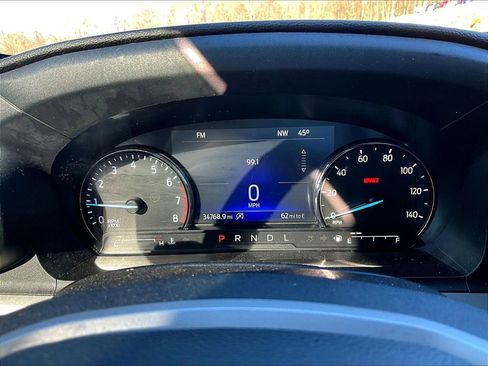 Used 2023 Ford Explorer XLT image 17