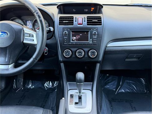 Used 2014 Subaru Crosstrek 2.0i Limited AWD/4WD image 9