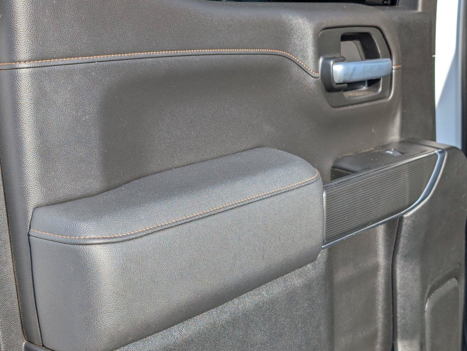 Used 2021 GMC Sierra 1500 AT4 w/ AT4 Carbonpro Edition AWD/4WD image 35