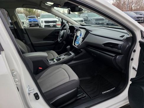 Used 2024 Subaru Crosstrek 2.0i Premium image 11