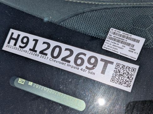 Used 2017 Chevrolet Impala LT FWD image 32