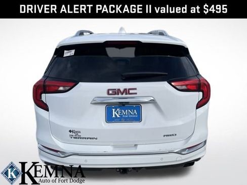 Used 2018 GMC Terrain Denali w/ Advanced Safety Package image 5