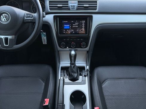 Used 2013 Volkswagen Passat 2.5 SE image 25