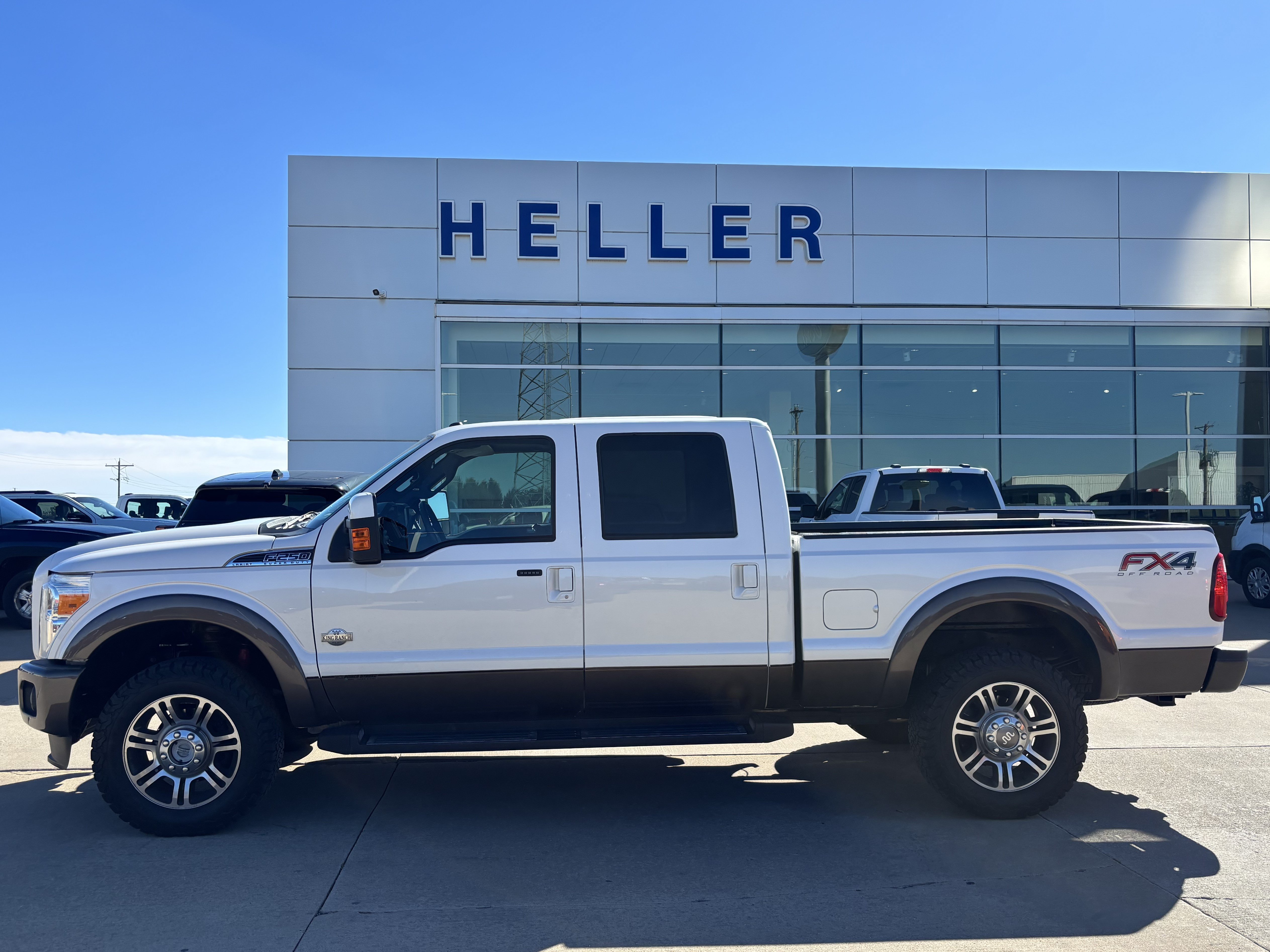 Used 2016 Ford F250 King Ranch w/ FX4 Off-Road Package AWD/4WD image 3