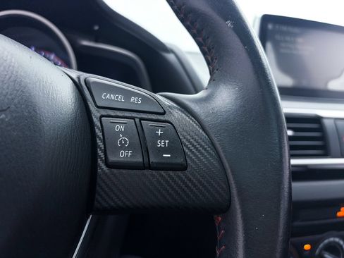 Used 2016 MAZDA MAZDA3 i Touring FWD image 27