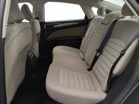 Used 2018 Ford Fusion S image 18