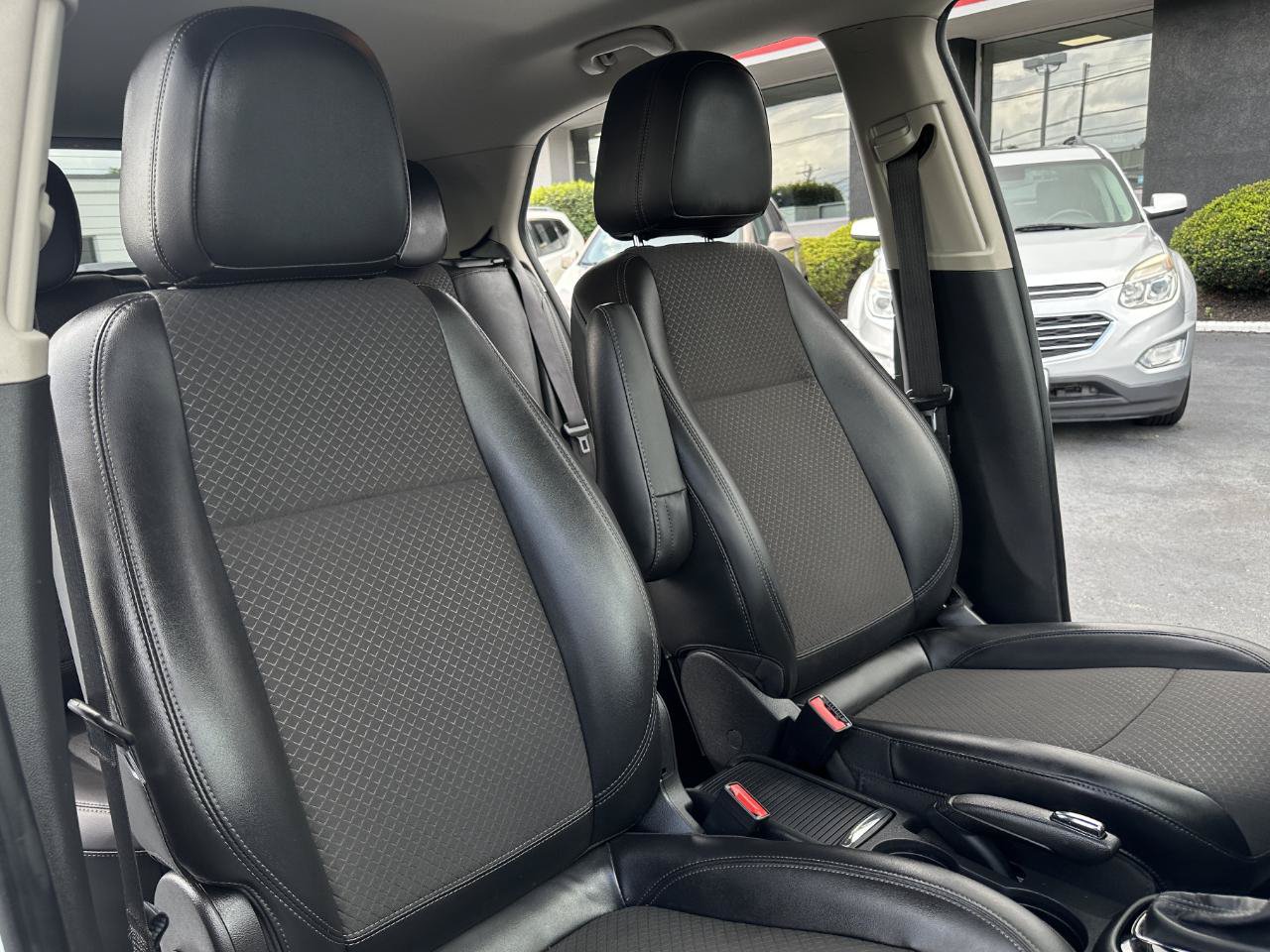 Used 2020 Buick Encore Preferred w/ Safety Package FWD image 47