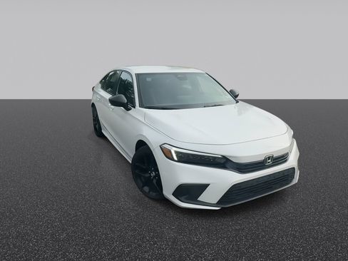 Used 2024 Honda Civic Sport image 3